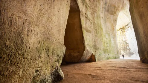 Orecchio di Dionisio, Siracusa, Sicilia (© Jan Wlodarczyk/Alamy Stock Photo)