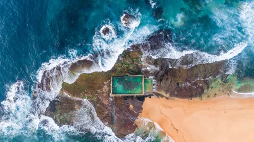Mona Vale Rockpool, Sydney, Australia (© jamenpercy/Getty Images)