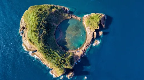 Vila Franca Islet, São Miguel Island, Azores, Portugal (© ARoxo/Getty Images)