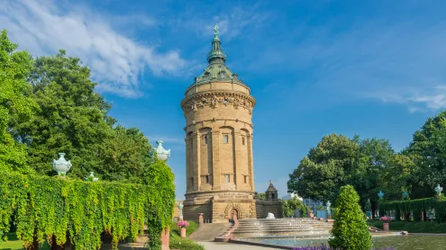 Wasserturm, Mannheim, Baden-Württemberg (© no_limit_pictures/Getty Images)