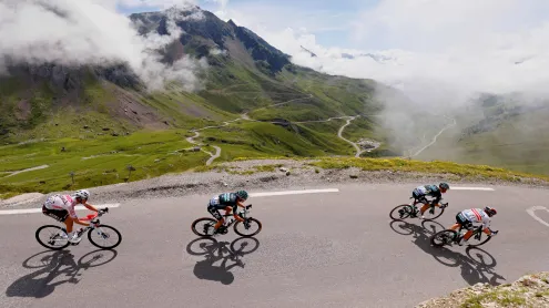 Descending the Col du Tourmalet in the French Pyrenees during the 2021 Tour de France (© THOMAS SAMSON/AFP via Getty Images)