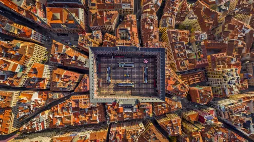 Aerial view of Plaza Mayor, Madrid, Spain (© AirPano LLC/Amazing Aerial Agency)