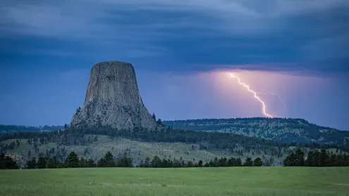 Devils Tower National Monument, Wyoming (© Laura Hedien/Getty Images)