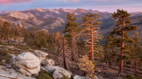 Clark Range, Sierra Nevada, Yosemite National Park, California (© Robb Hirsch/TANDEM Stills + Motion)