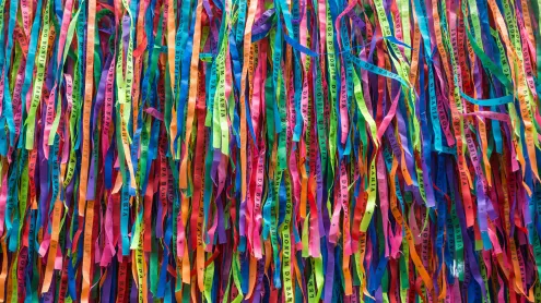 Fitas do Bonfim em Salvador, Bahia (© Lazyllama/Alamy)