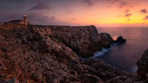 Faro de Punta Nati, Ciudadela, Menorca, España (© Jorge Garcia Argazkiak/Getty Images)