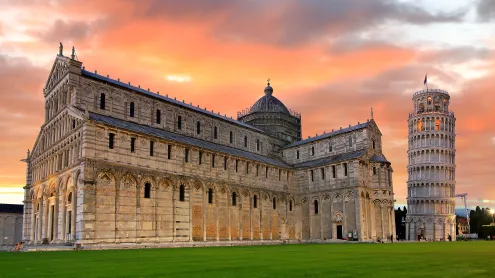 Torre di Pisa, Pisa, Toscana (© seng chye teo/Moment)