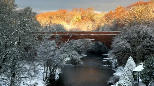 Burns National Heritage Park, Ayr, Ayrshire, Scotland (© Alister Firth/Alamy)