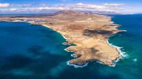 Papagayo Beach, Lanzarote, Canary Islands, Spain (© Gavin Hellier/Getty Images)