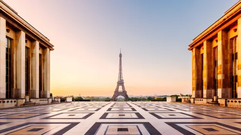 Le Trocadéro et la Tour Eiffel à l’aube, Paris (© Alexander Spatari/Getty Images)