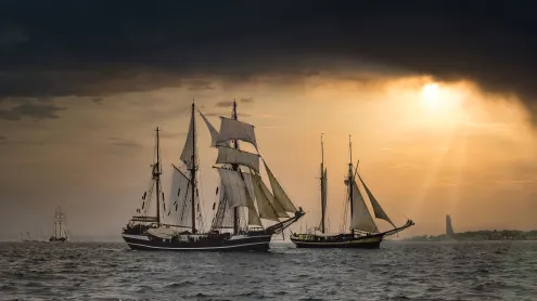 Windjammerparade zur Kieler Woche in Kiel, Schleswig-Holstein (© Snapshot freddy/Shutterstock)