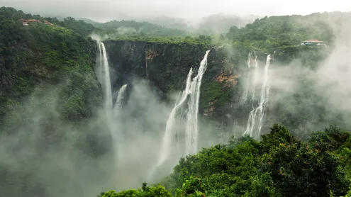 Jog Falls on the Sharavathi River, Shivamogga district, Karnataka (© Amith Nag Photography/Moment/Getty Images)