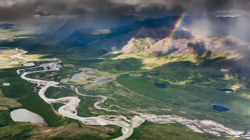 Confluence of Easter Creek and Killik River, Gates of the Arctic National Park, Alaska (© Patrick J. Endres/Getty Images)