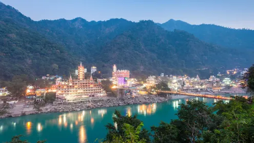 Rishikesh at night (© Andrey Khrobostov/Alamy Stock Photo)