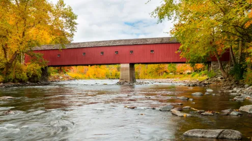 West Cornwall Covered Bridge over the Housatonic River, Connecticut (© pabradyphoto/Getty Images)