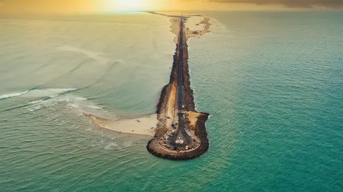 Dhanushkodi, Rameshwaram harbour, Pamban bridge and near by areas (© gulfu photography/Getty Images)