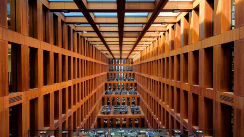 Die Bibliothek der Humboldt-Universität in Berlin (© Hemis/Alamy Stock Photo)