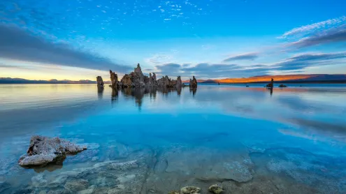 Tufa formations in Mono Lake, California (© Susanna Patras/TANDEM Stills + Motion)