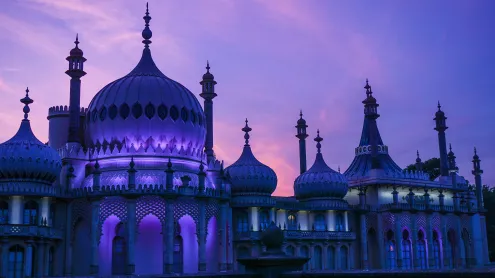 Royal Pavilion, Brighton, England (© Michaelasbest/Shutterstock)