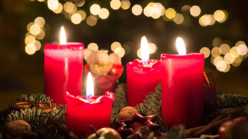Adventskranz, 4. Advent (© Asvolas/Getty Images)