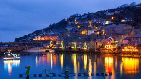 Christmas lights at Mousehole Harbour, Cornwall, England (© ianwool/Getty Images)