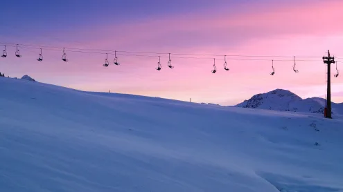 Estación de esquí Baqueira Beret, Alto Arán, Lérida, Cataluña, España (© Amazing Travels/Shutterstock)
