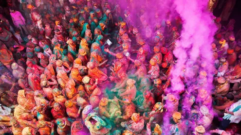 Lathmar Holi in Nandgaon and Barsana, Uttar Pradesh (© Idris Ahmed/Alamy Stock Photo)