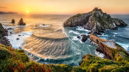 Gaztelugatxe at sunset, Basque Country, Spain (© Eloi_Omella/Getty Images)